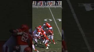 Celebrity When Darnell Wright gets his hands on you, it’s over. #bears #shorts #nfl #footballshorts Wealth