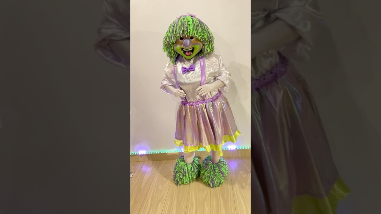 Nova palhacinha  da maria 😍❤️ 