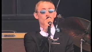 スコット・ウォーカー死去 日本でアイドルでもあった、実験的な魅惑の