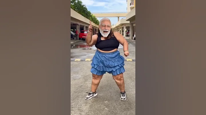 मोदी जी का देहिया के गर्मी || न्यू सुपरहिट डांस #modicomedy #funny #comedy #dance #bhojpuri #viral thumbnail
