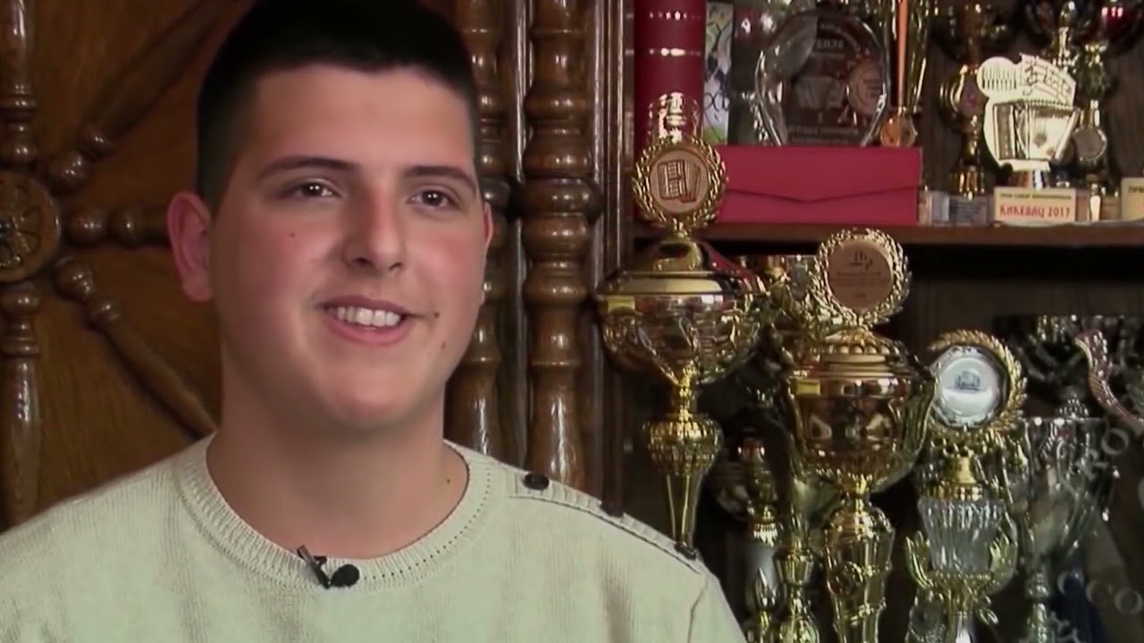 SINISA MATEJIC JE BIO VELIKI PEDAGOG STO JE LEPO CUTI I OD NJEGOVIH UCENIKA DARKA I VELJKA