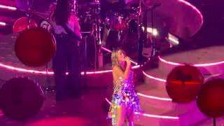 What Dreams Are Made Of [Hilary Duff Live in Madison Square Garden, New York 8/6/26]