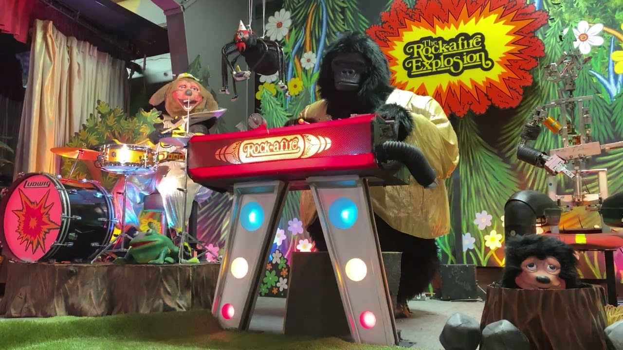 Beatles White Album Medley - The Rock-afire Explosion at Billy Bob’s Wonderland (in 4K!) (2022)