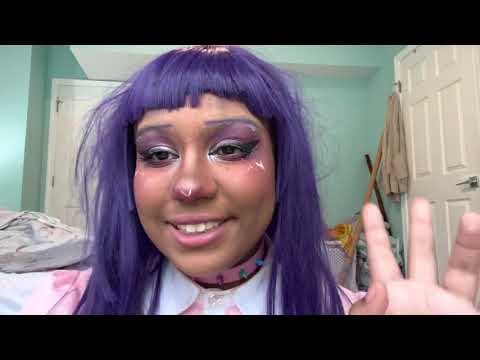 You meet a toxic Mikan cosplayer