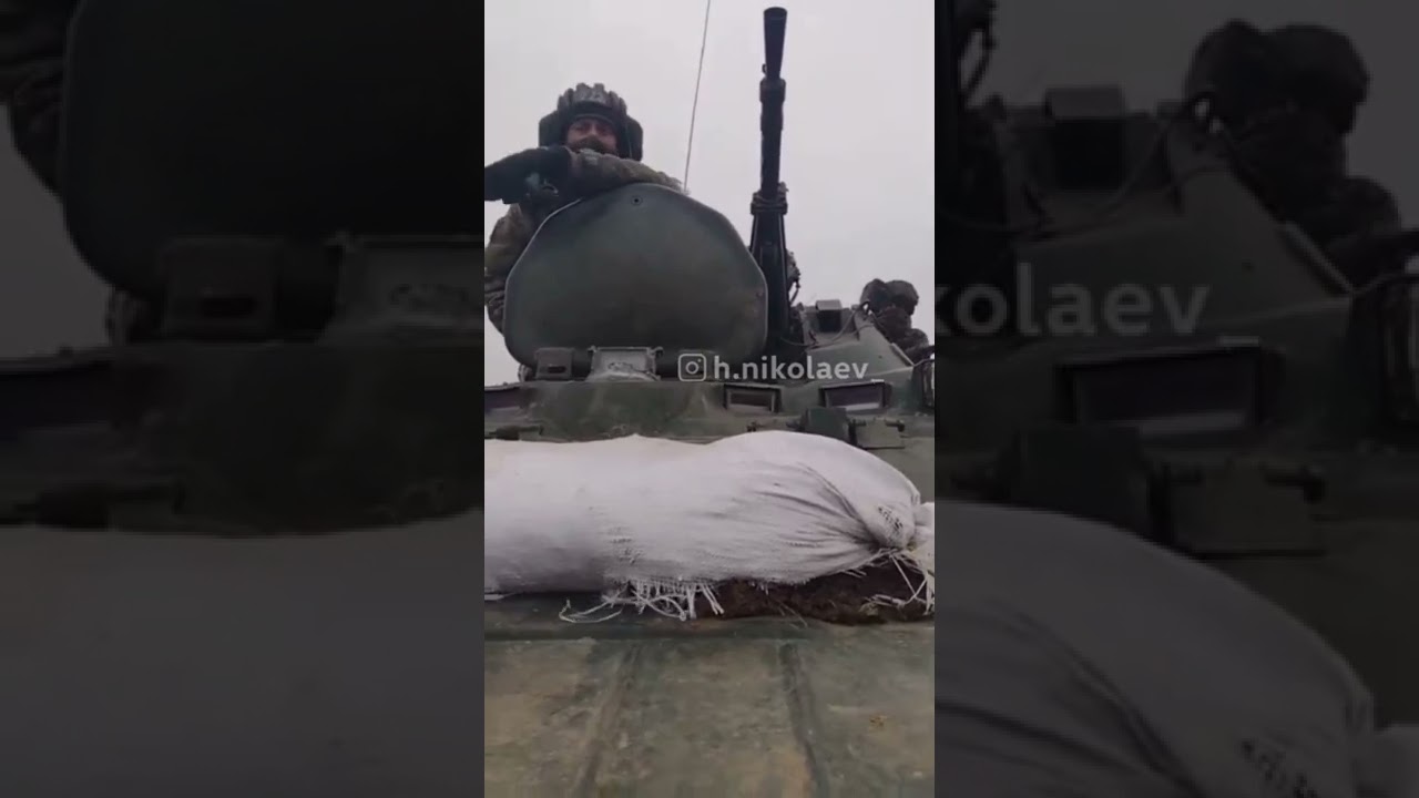 Russian tankist said Ukraine is their land to locals stopping convoy - Day 6 (12:30AM 03/01/2022)