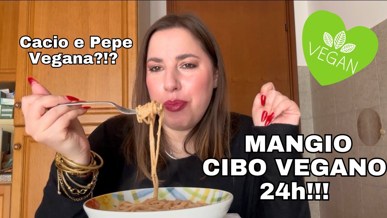 ASSAGGIO CIBO VEGANO di SUPERMERCATO!! • Mangio per 24 ore Vegano • Tutti i Pasti Insieme 😋