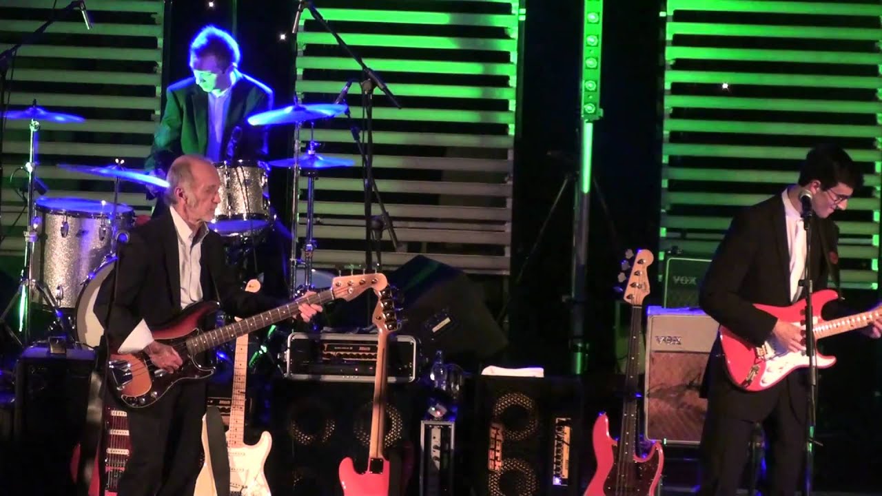 16 Sleepwalk Jet Harris & The Shaddowers