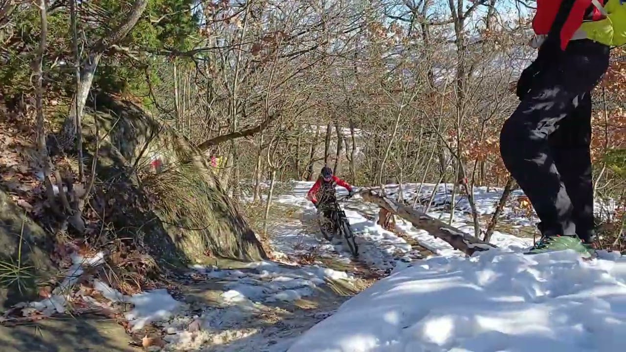 Enduro a Sasso Marconi sulla neve. 