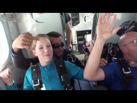 Robyn Dipman's Tandem skydive!