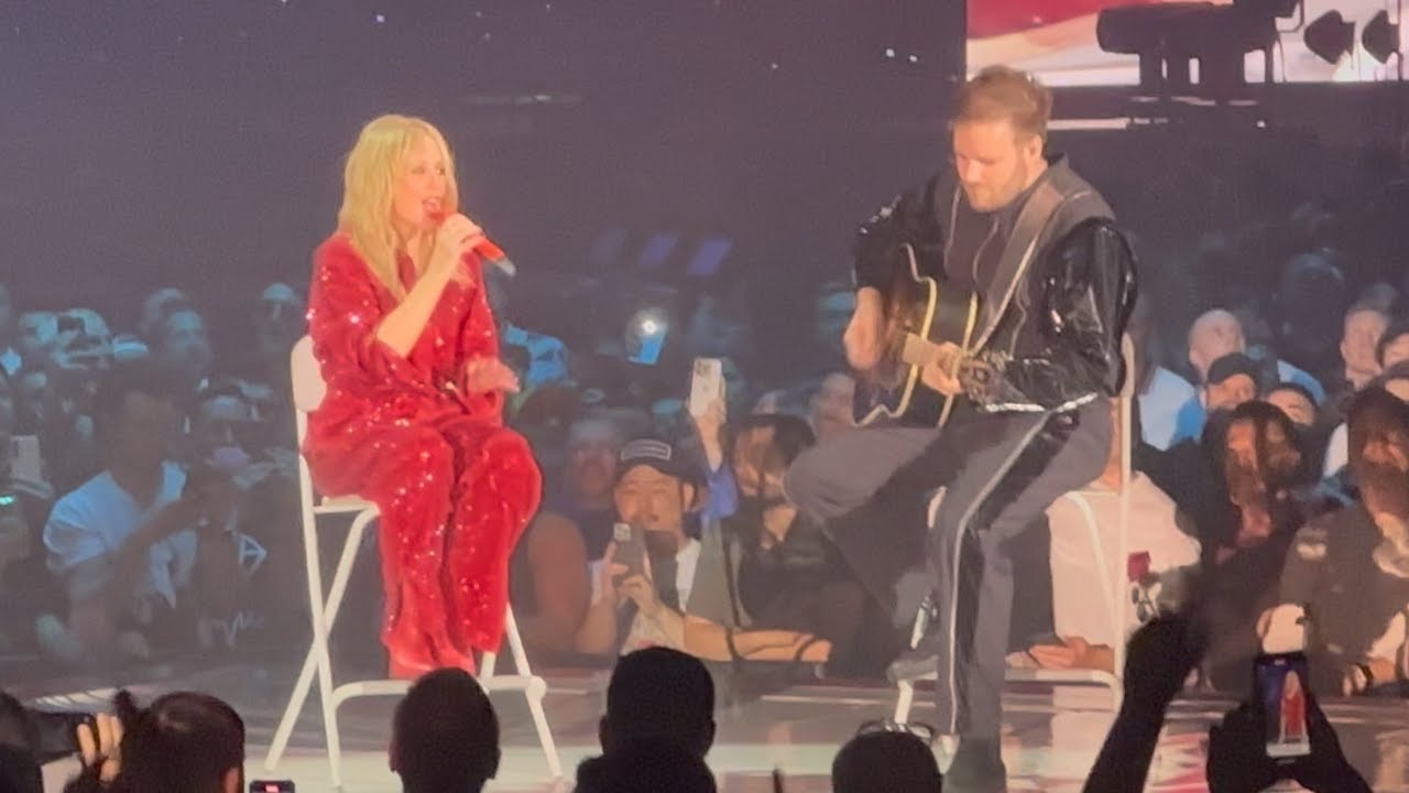 Kylie Minogue - Say Something (Live in Chicago), Acoustic | 2025