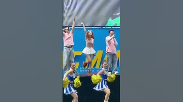 Ninh Dương Lan Ngọc hát tại buổi họp báo ra mắt Running Man mùa 3 #ninhduonglanngoc