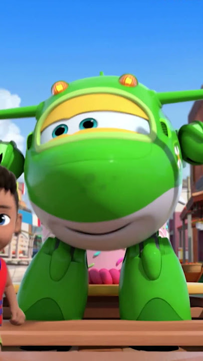 Menata kue ulang tahun dengan Buah #superwings #shorts #rtvdigital