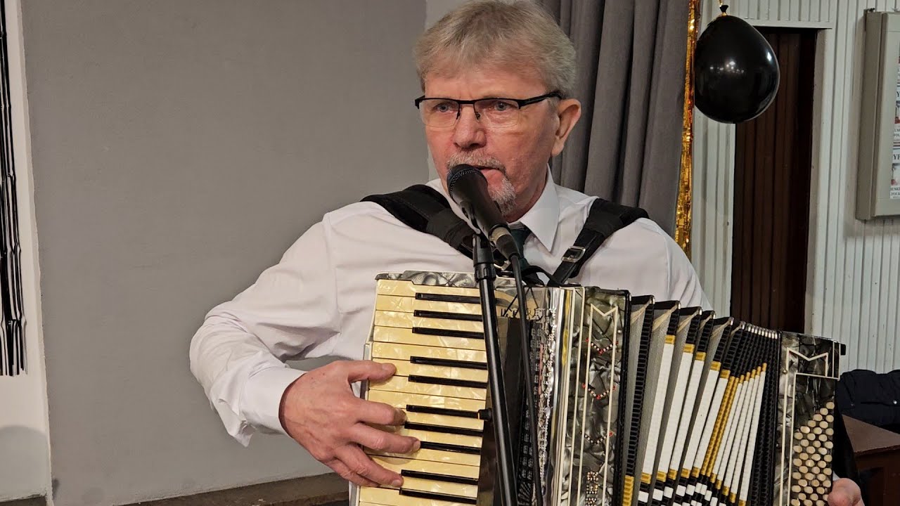 Mirek STAŃCZYK uwielbia grywać stare PIOSENKI z Kapelą Stąporkowską 2025 r.