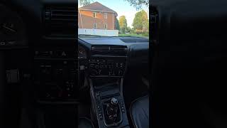 87 BME 325e Interior