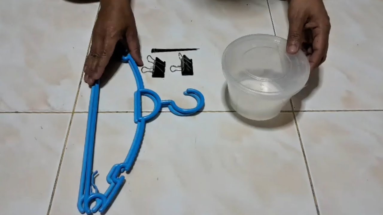 เปลี่ยนถ้วยพลาสติกเป็นชั้นวางของ DIY