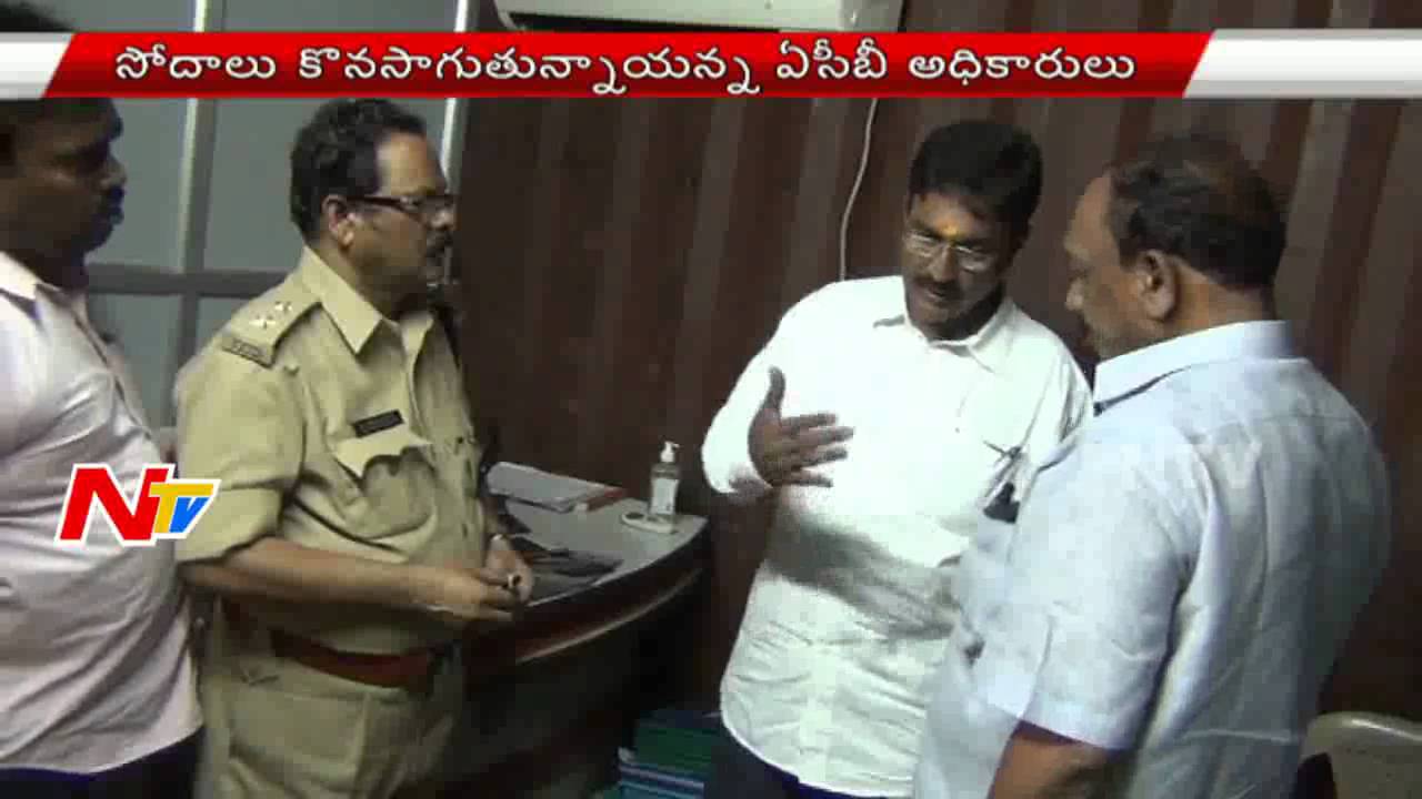 ACB Raids on RTA Checkpost at Krishna District || NTV
