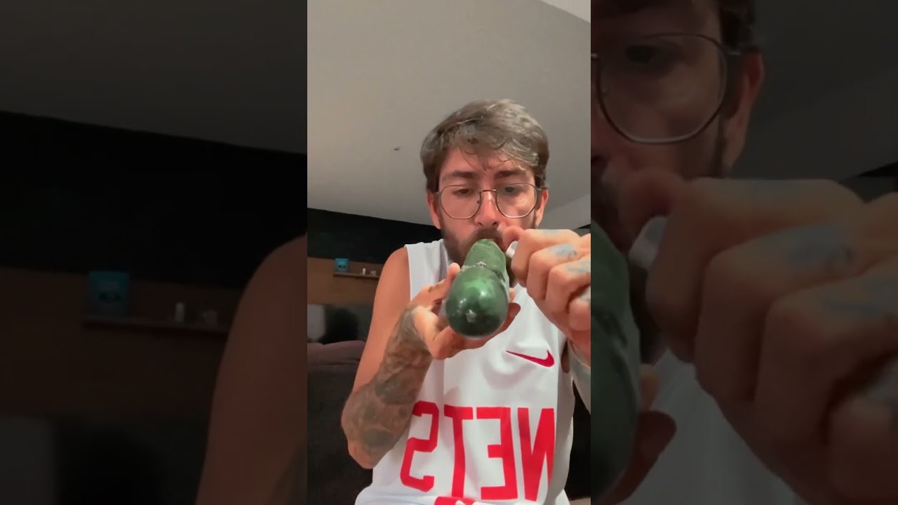 Fumando um com qualquer coisa