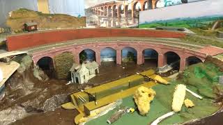 Retaining wall from hardboard (oo gauge)