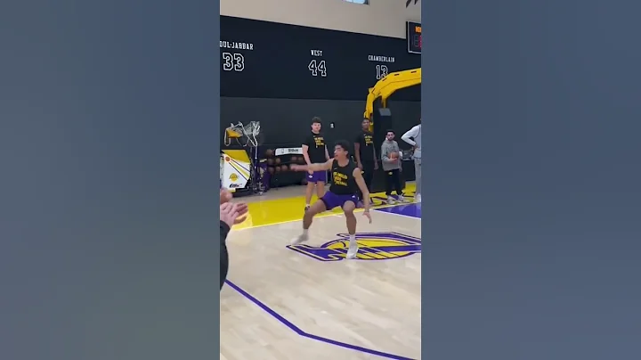 Lakers practice closing out 3 pointers ahead of Warriors game - DayDayNews