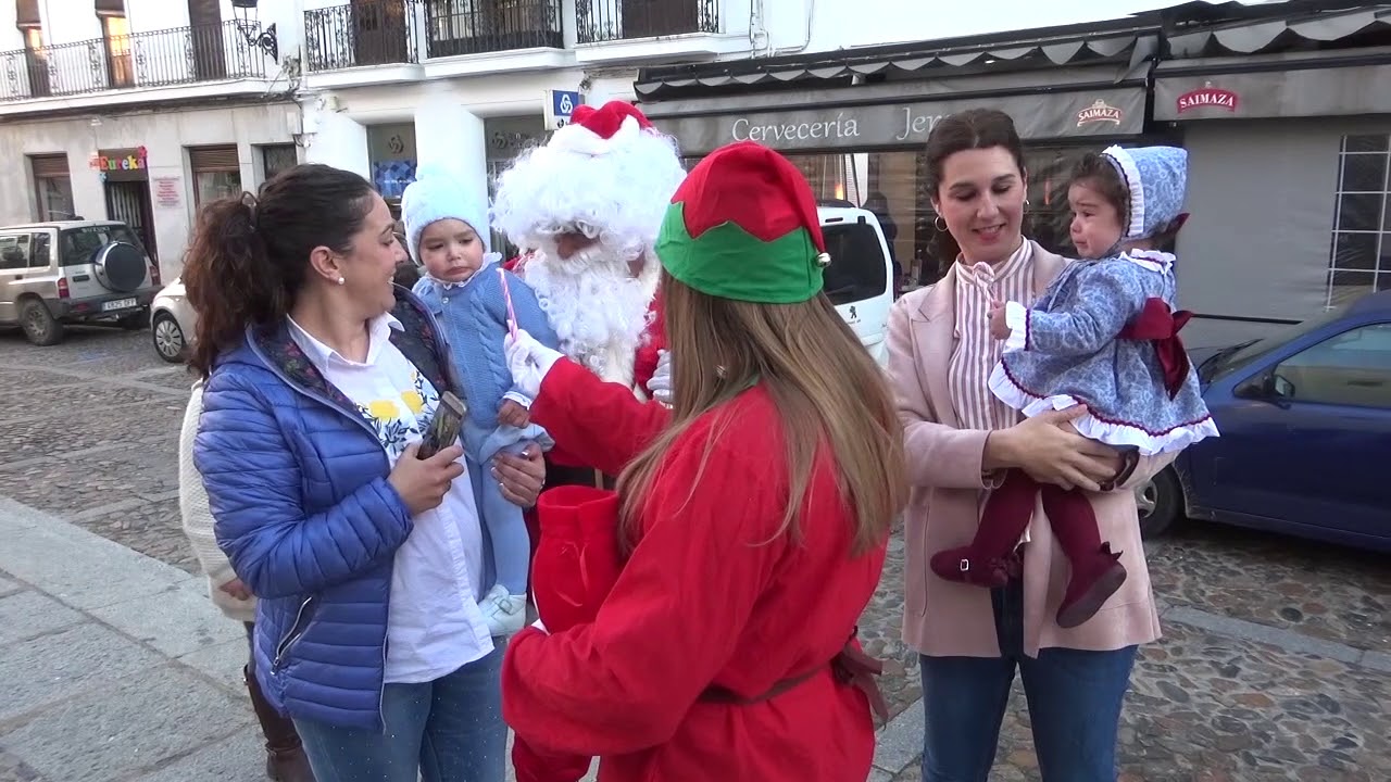 Los niños de Jerez reciben la visita de Papa Noel
