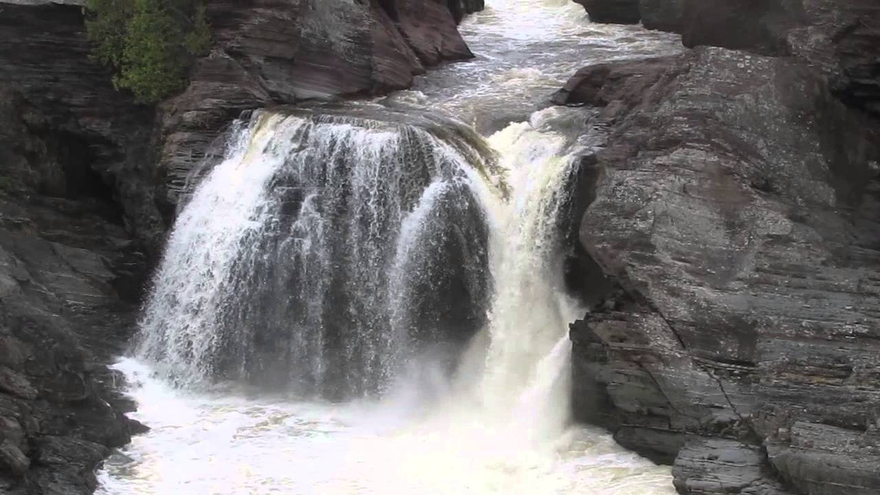Belle chute de Rivière Trois Pistoles 16 mai 2015 YouTube