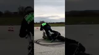 That’s one way to start a race… Dizzy