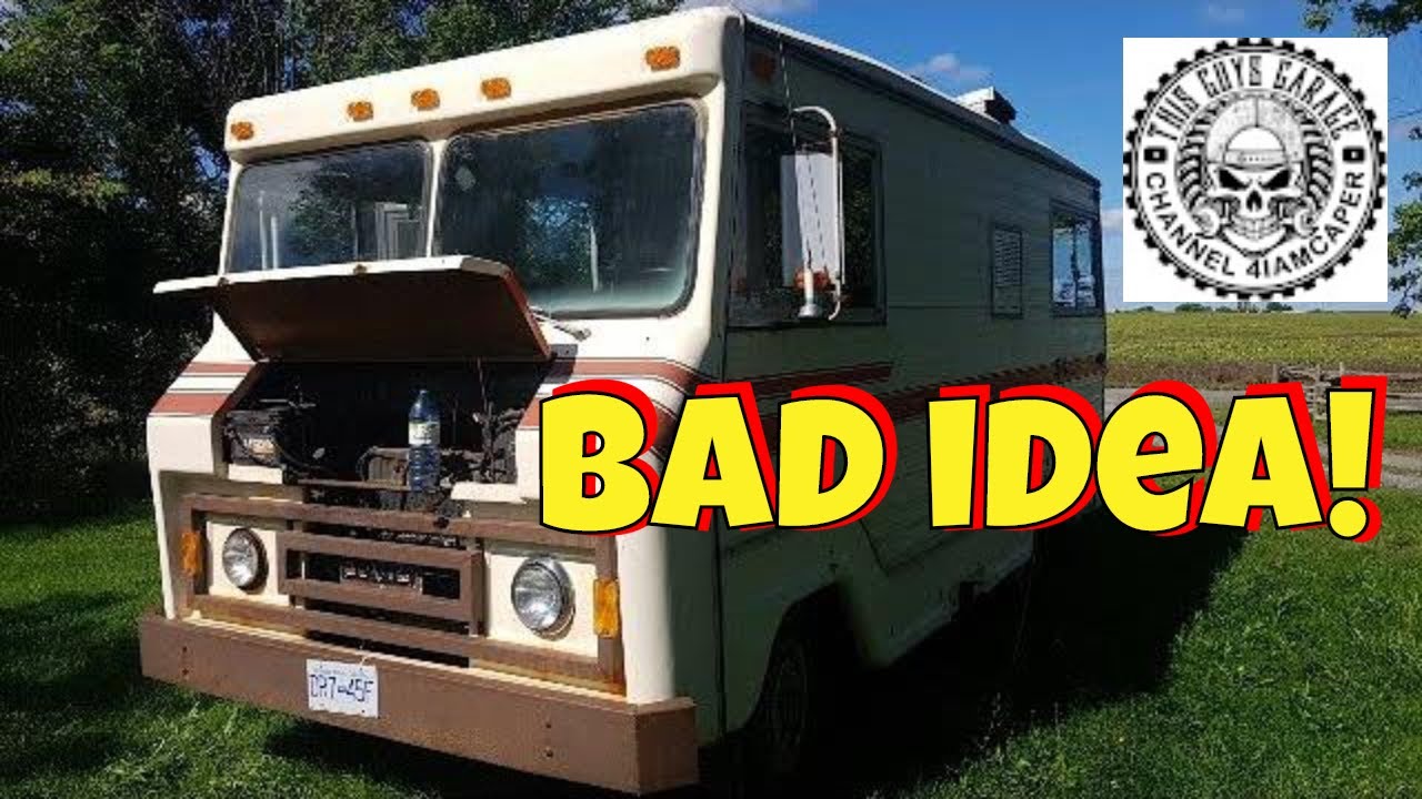 Winnebago Safari Crossroads Caravan Westfalia Airstream RV Motorhome Flag