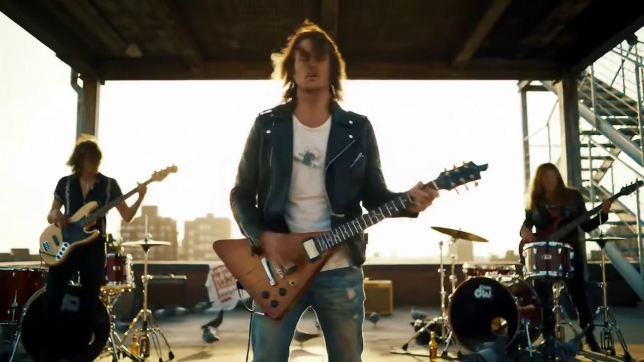 Dose of 2000s Alt: Animated Mixtape Party from a Cartoon Band Universe (inspired by Gorillaz)