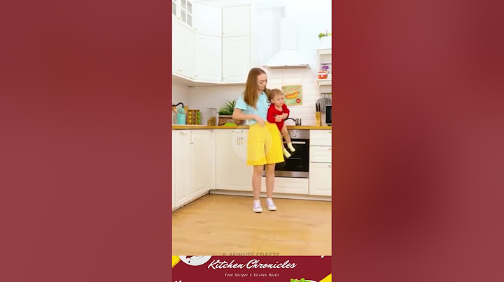 Mom Hack: Cooking Solo with Your Little One! 👩‍🍳👶