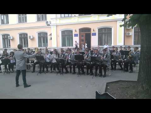 Оркестр на стометрівці