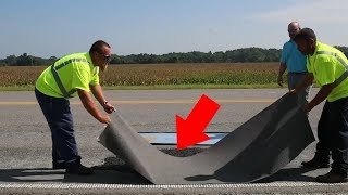 अमेरिका मैं सड़कों के गड्ढों को भरने का ये है आधुनिक  तरीका || Amazing Construction Tools