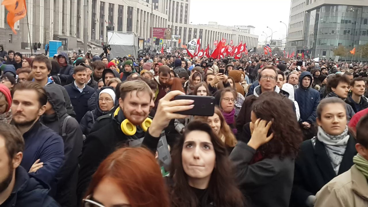 Выступления навального на митингах. Митинг Навального на Сахарова. 29.09. Митинг проспект Сахарова политзаключенные. Митинг 29.07.2019. Навальный выступление.