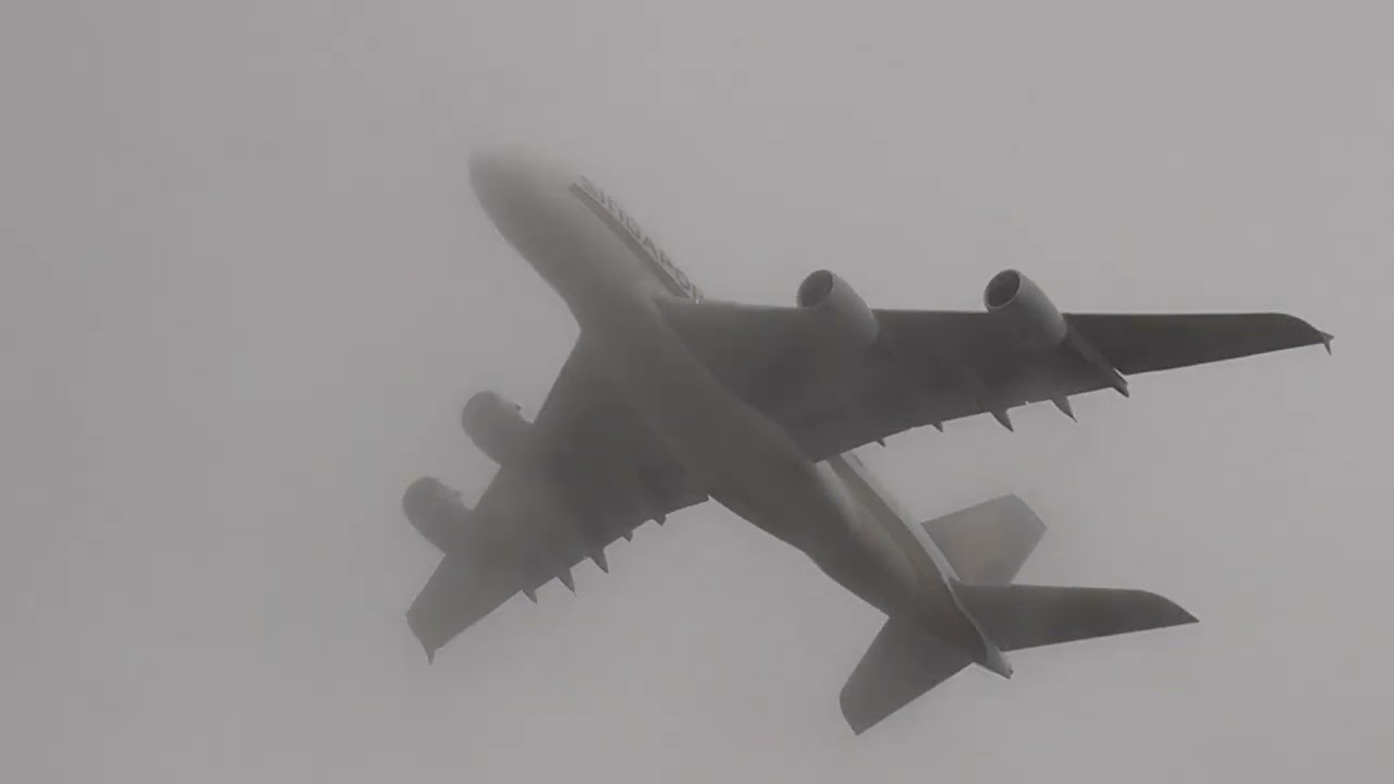 Singapore's A380 Cloud Banking @ London Heathrow 