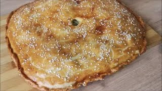 Бездрожжевой пирог с курицей, картофелем и луком