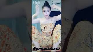 Gái Xinh MU To Tròn Chưa Từng Yêu Ai