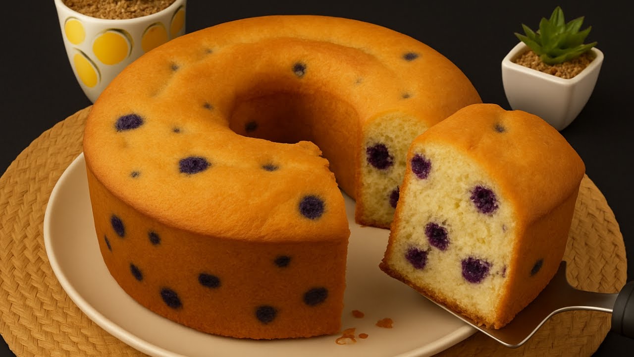 Cómo hacer Bizcocho de yogur y arándanos ESPONJOSO y DELICIOSO | Receta FÁCIL y Rápida