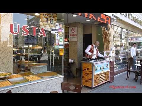 Продавец мороженого в Стамбуле Istanbul Ice Cream Show
