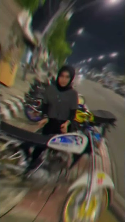story wa 30detik cewek hijab naik motor honda cb