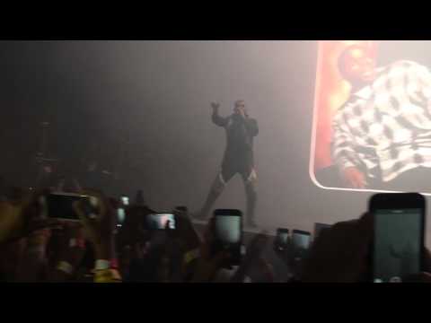 Drake Performs 'Back To Back' at OVO Fest 2015