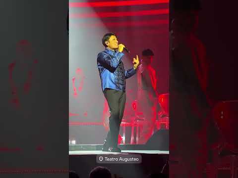 Video Sal Da Vinci - Rossetto e caffè live al Teatro Augusteo di Napoli il 19-12-2025