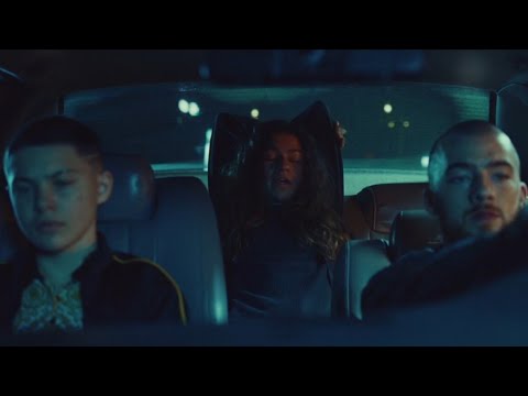 Rue singing 2Pac in the car | Euphoria S02 Ep01