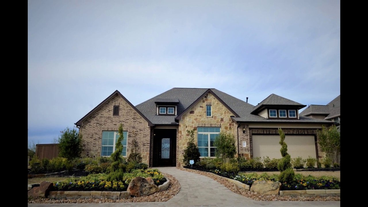 Classic Open Concept Home in Laurel Glen Spring Texas