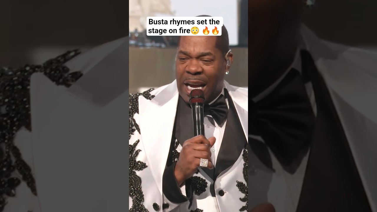 Busta rhymes shocks the crowd while on stage at the dick clarks new year eve 🙆‍♂️😳 