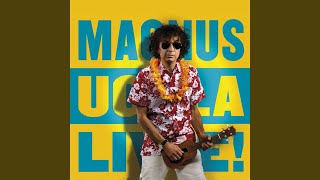 Video thumbnail of "Magnus Uggla - Århundradets fest (Live)"