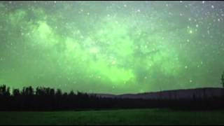 Video: Spectacular meteor shower over mountains