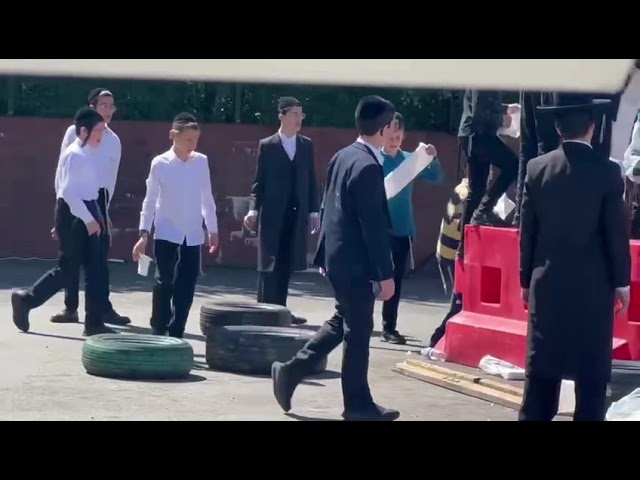 Lag Ba’omer with Avrumi Issler and Yossi roitenbarg in Mesivtah Kerem Shloime Manchester