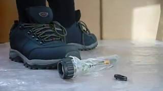 Smashing Flashlight with trekking boots screenshot 5