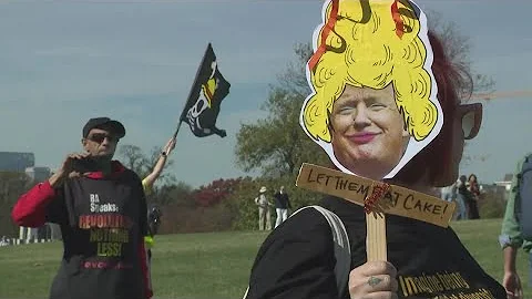 Thousands march at 'Refuse Fascism' protest in DC