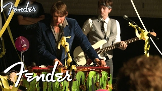 Watch 100 Monkeys The Fair video
