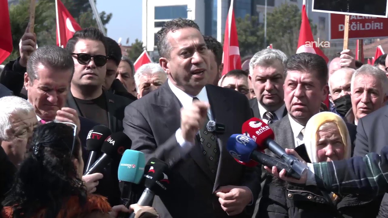 CHP Grup Başkan Vekili Ali Mahir Başarır Bolu Adliyesi önünde açıklama yapıyor #Canlı